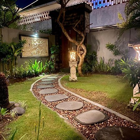 Dikubu Belong Seminyak Hotel Exterior photo