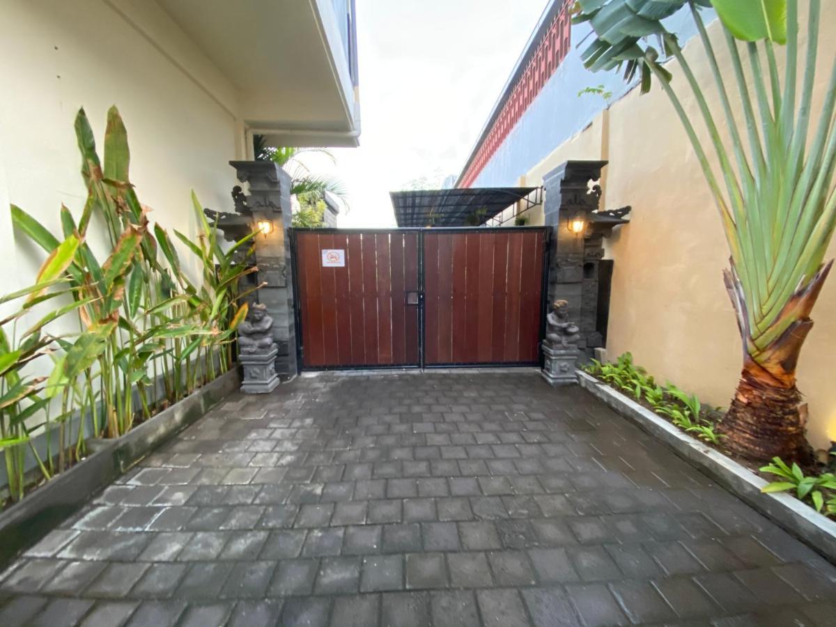 Dikubu Belong Seminyak Hotel Exterior photo