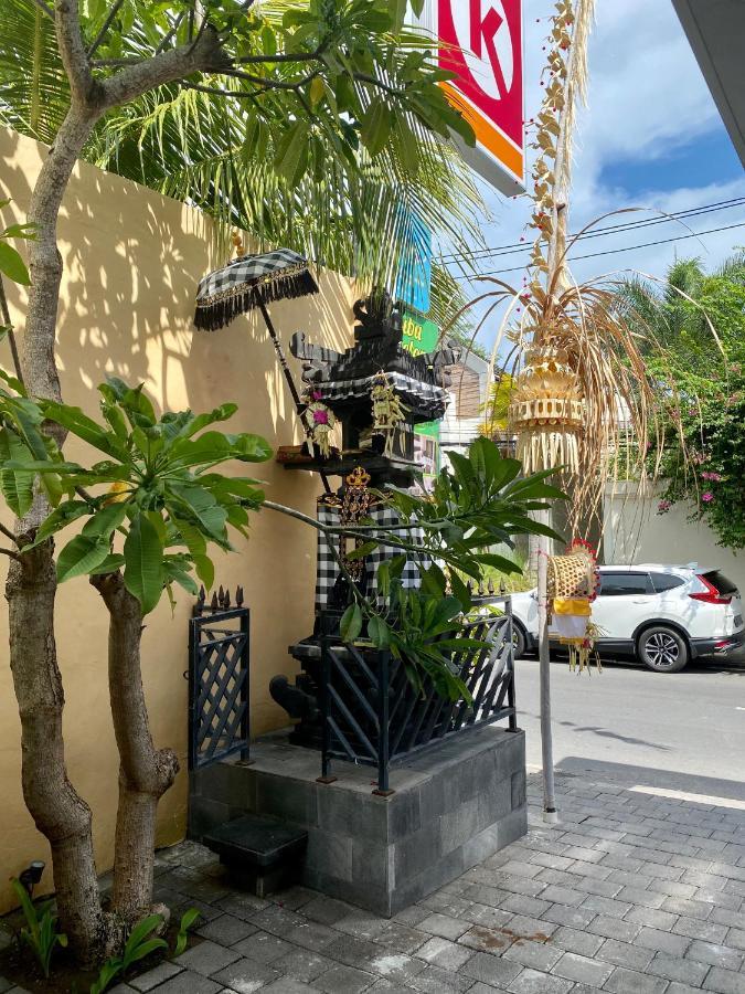 Dikubu Belong Seminyak Hotel Exterior photo