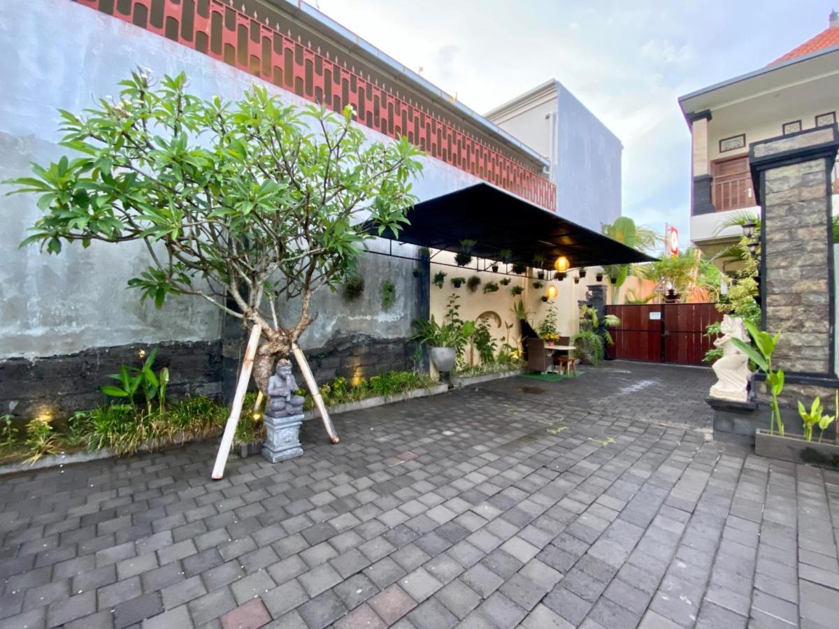 Dikubu Belong Seminyak Hotel Exterior photo