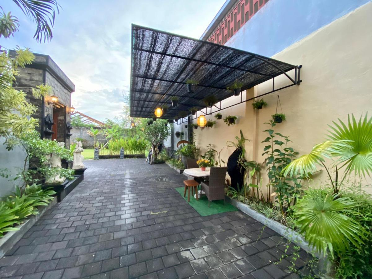 Dikubu Belong Seminyak Hotel Exterior photo